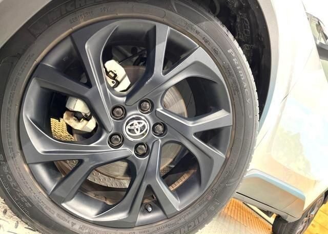 2021 TOYOTA C-HR ZYX11