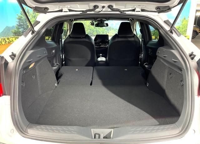 2021 TOYOTA C-HR ZYX11