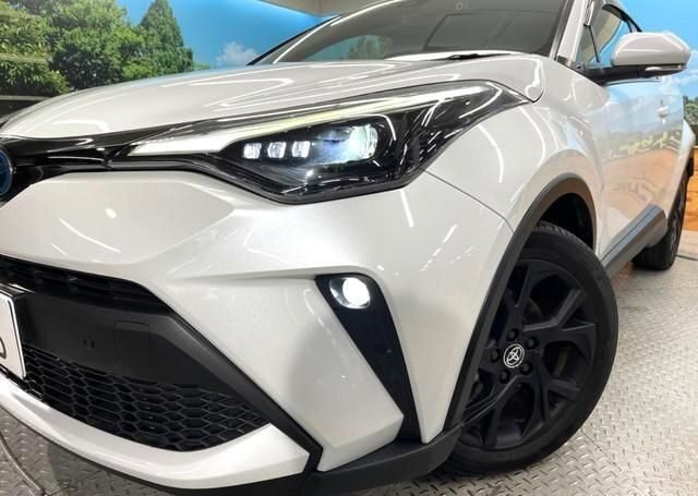 2021 TOYOTA C-HR ZYX11