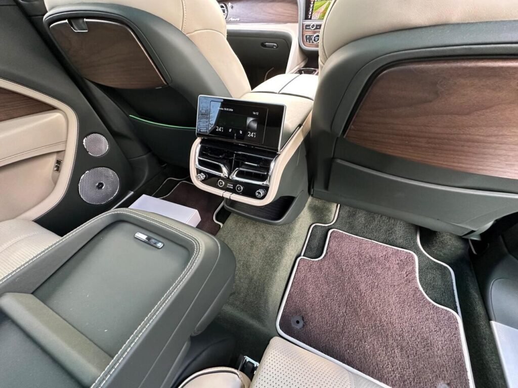2023 Bentley Bentayga