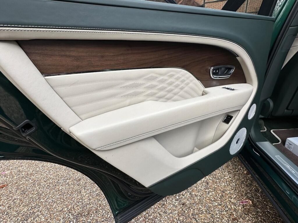 2023 Bentley Bentayga