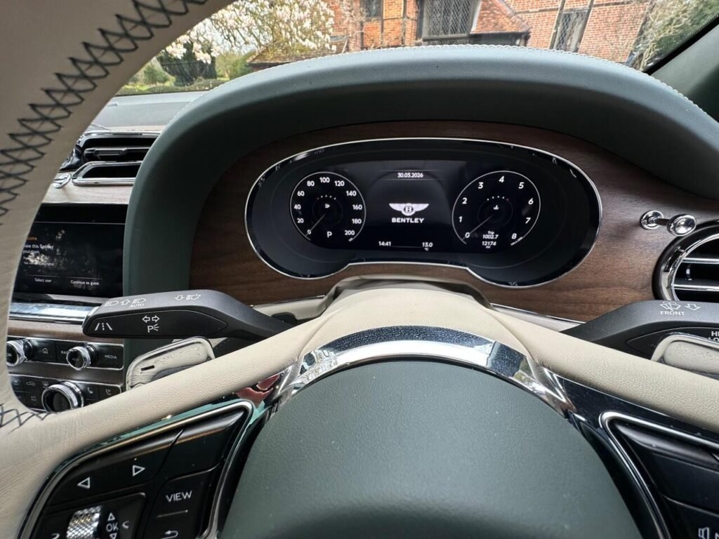2023 Bentley Bentayga